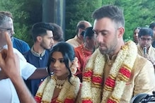Glenn Maxwellने आनंदाच्या भरात नाचत-नाचतच विनी रमनला घातला हार,VIDEO Glenn Maxwellने आनंदाच्या भरात नाचत-नाचतच विनी रमनला घातला हार,VIDEO