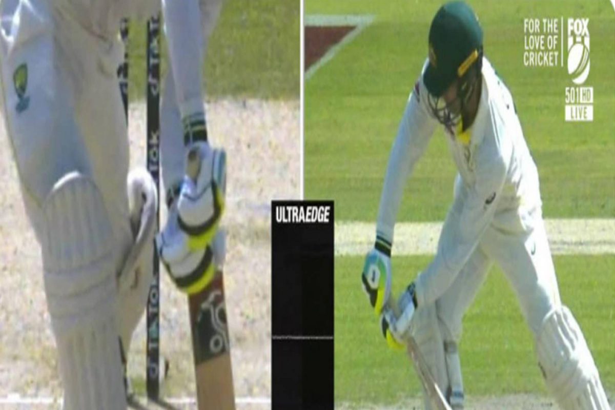 PAK vs AUS : बॉल स्टम्पला लागला, बेल्स पडल्या नाहीत तरी अंपायरने दिलं Out! पाहा कारण