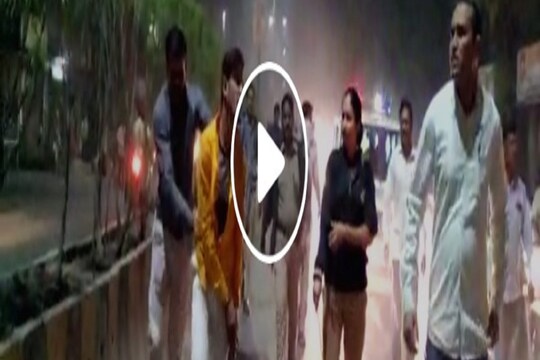 झुकेगा नही, म्हणणाऱ्या भाईला पोलिसांनी भर रस्त्यात चांगलाच झुकवला, महाराष्ट्र पोलिसांच्या कारवाईचा VIDEO VIRAL