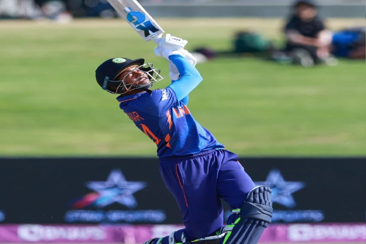 Women's World Cup 2022, IND vs AUS : भारतीय खेळाडूनं लगावला वर्ल्ड कपमधील सर्वात लांब SIX, पाहा VIDEO