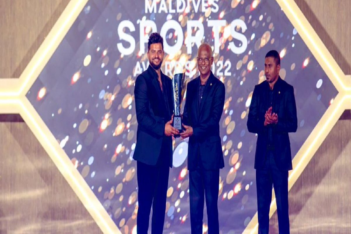 IPL टीम्सनी दुर्लक्ष केलेल्या सुरेश रैनाचा 'या' देशाच्या सरकारनं केला सन्मान