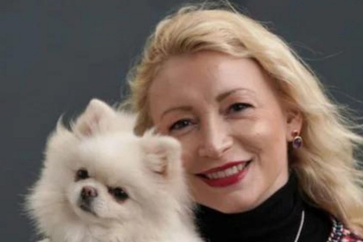 गळ्यात 5 कोटीची साखळी, रक्षणासाठी बॉडीगार्ड अन् बरंच काही...! या श्वानाची Lifestyle जाणून वाटेल हेवा