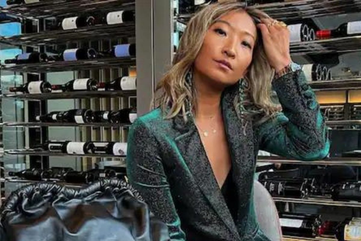 डेटिंग अॅपच्या माध्यमातून 21 दिवसात 15 तरुणांना केलं डेट; महिलेनं लोकांना दिल्या खास टिप्स