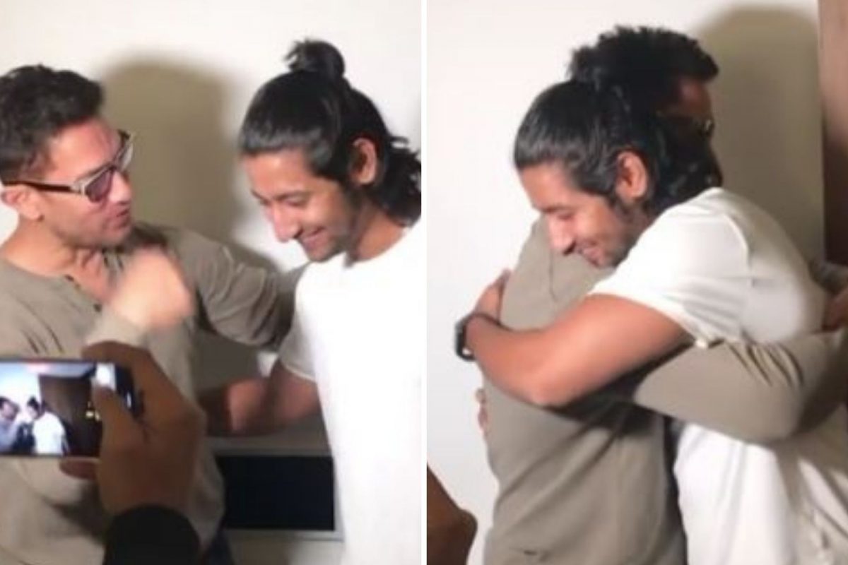 Jhund पाहून आमिर खानने आकाश ठोसरला मारली कडकडून मिठी! म्हणाला.....