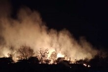 Live Updates: धुळ्यात अनपेक्षित घटना, गोंदूर विमानतळाच्या धावपट्टीलगत भीषण आग