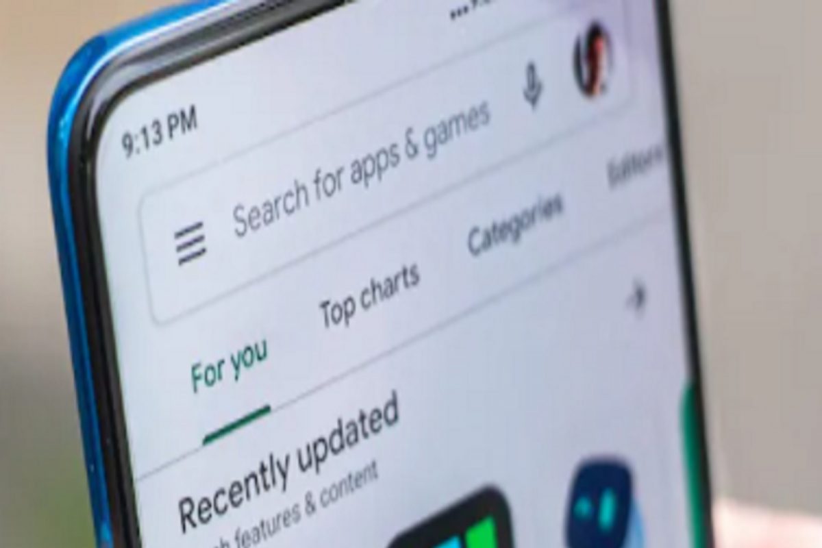 तुम्ही कोणाशी आणि किती वेळ बोलता Google या Apps द्वारे चोरी करतोय डेटा, रिसर्चमधून मोठा खुलासा