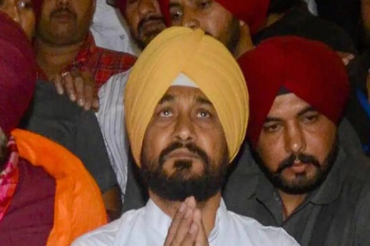 Election Results 2022 Live Updates (विधानसभा निवडणूक निकाल 2022 लाइव्ह अपडेट): पंजाबमध्ये दिग्गजांना झटका! चरणजीत सिंग चन्नी यांचा दोन्ही जागांवर पराभव