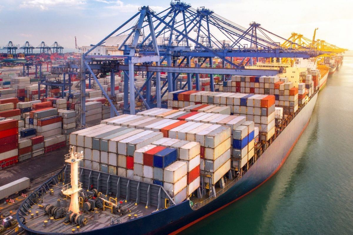 निर्यात क्षेत्रात भारताची 'ऐतिहासिक' कामगिरी! पहिल्यांदाच असं घडलंय.. PM मोदी म्हणाले..