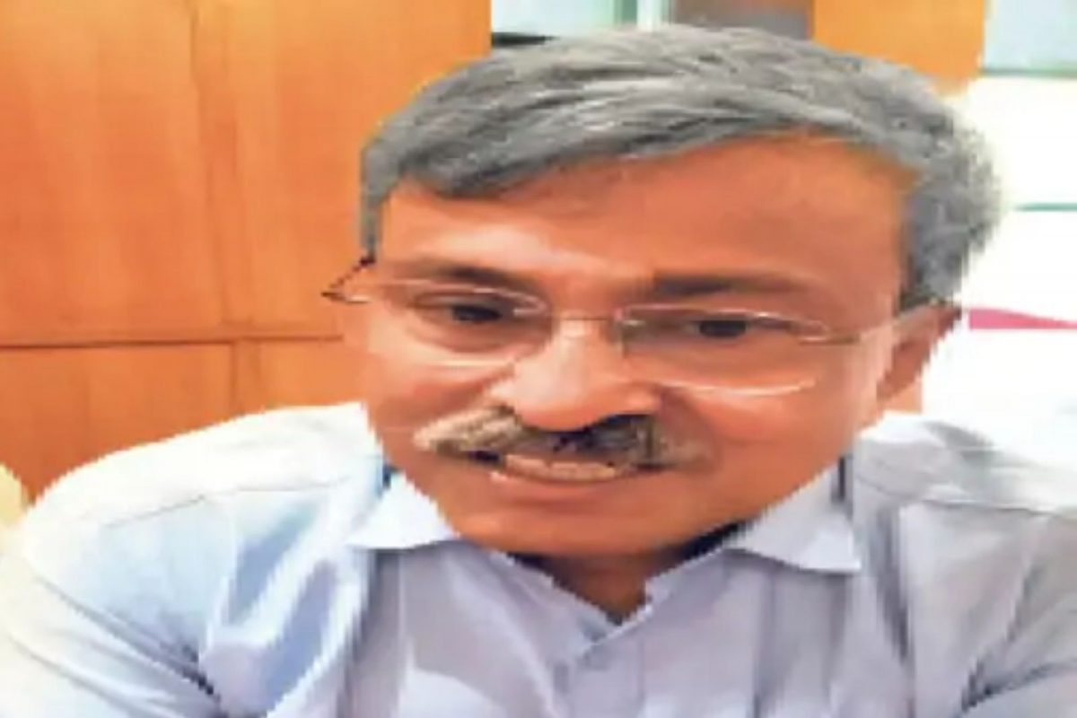 एक डॉक्टर असाही! 12 वर्षे तुरुंगवास, स्वत:ची केस लढण्यासाठी घेतली कायद्याची डिग्री, 186 पुस्तकंही लिहिली