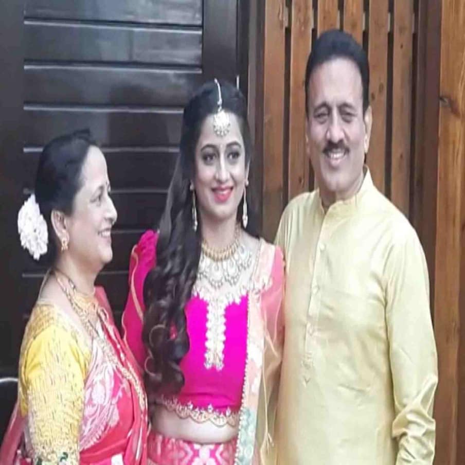 अत्यंत शही थाटात हा हळदीचा समारंभ आयोजित करण्यात आला होता. 
