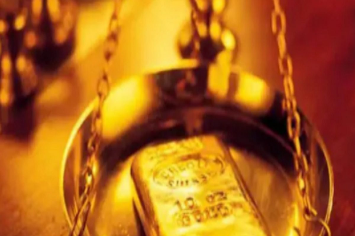 Gold Price Today: सोनं आज पुन्हा स्वस्त, चांदीच्या दरातही घसरण; दागिने खरेदीपूर्वी चेक करा आजचे नवे दर