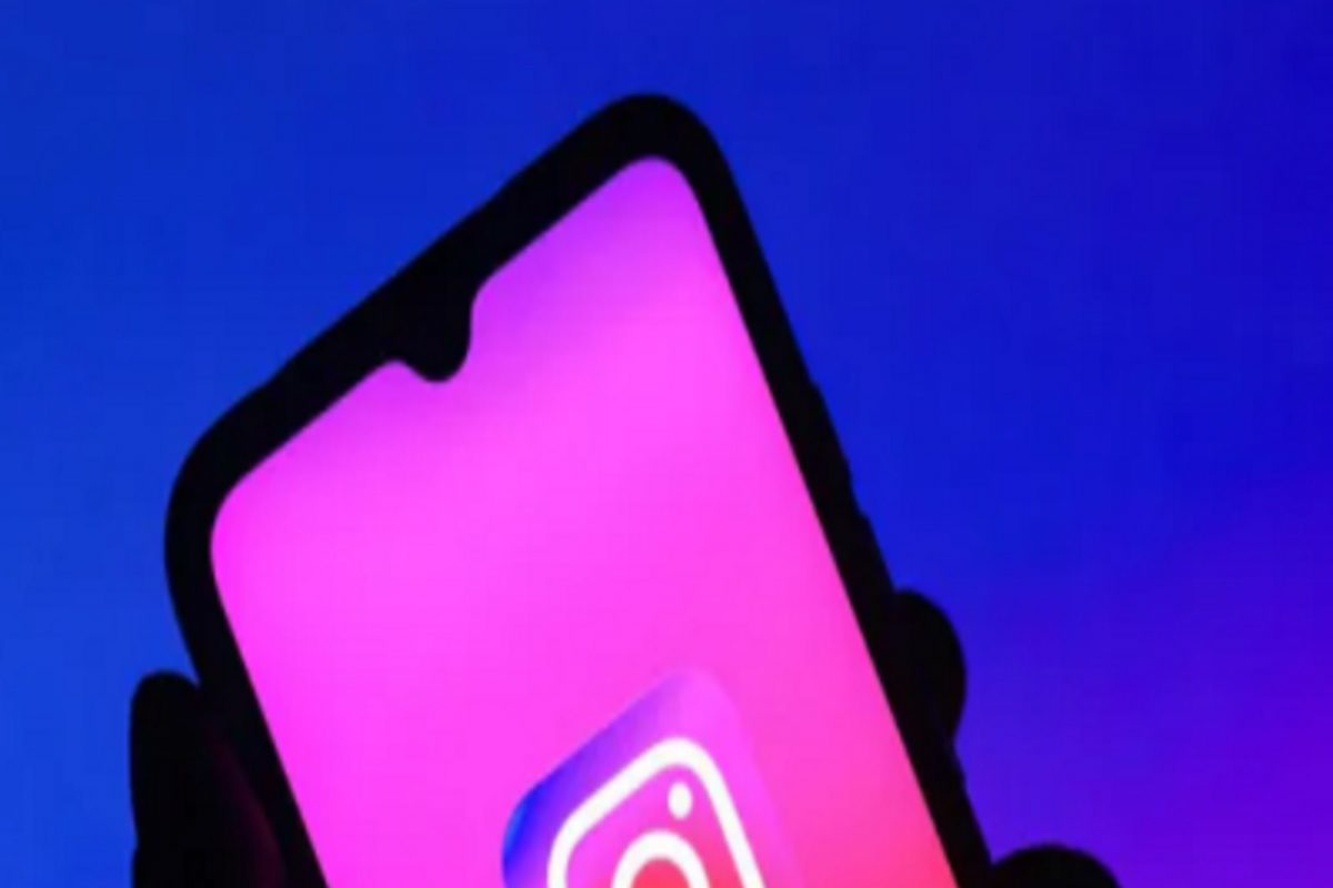 रील शेअर करण्यासाठी Preview बटणावर क्लिक करा. त्यानंतर शेअर बटणावर क्लिक करा.