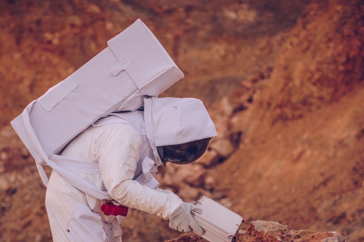 रशियाला मोठा झटका! युरोपियन स्पेस एजन्सीने 8433 कोटी रुपयांच्या मिशनमधून काढलं बाहेर