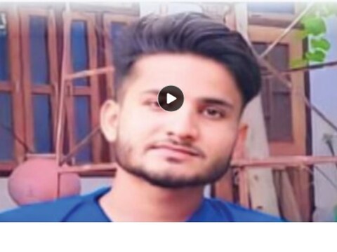 धक्कादायक म्हणजे या घटनेनंतर कुटुंबीय गुपचूप तरुणाचा मृतदेह घेऊन जात आहे. 