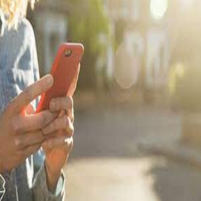 इथे Un-Block Found Mobile या हिरव्या रंगाच्या बटणावर क्लिक करावं लागेल. पुन्हा एक फॉर्म ओपन होईल. यात मोबाईल नंबरसह इतर डिटेल्स भरावे लागतील.