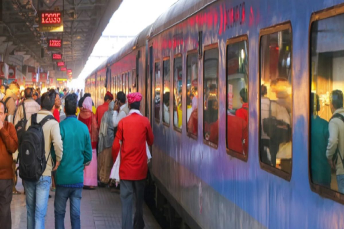Indian Railways: तिकीट रिफंडच्या नादात कधीच करू नका ही चूक, अन्यथा बँक खातं होईल रिकामं