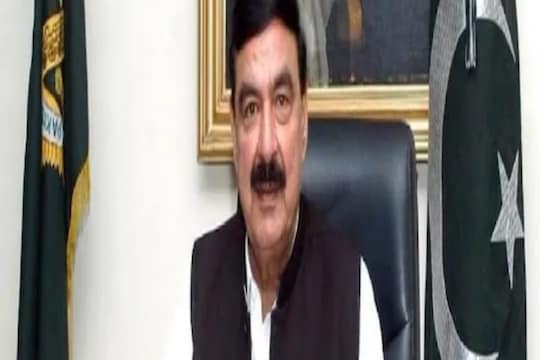 पाकिस्तानच्या गृहमंत्र्यांचा मोठा खुलासा! मुंबई हल्ल्याबाबत इम्रान खान यांच्यासमोर दिली कबुली