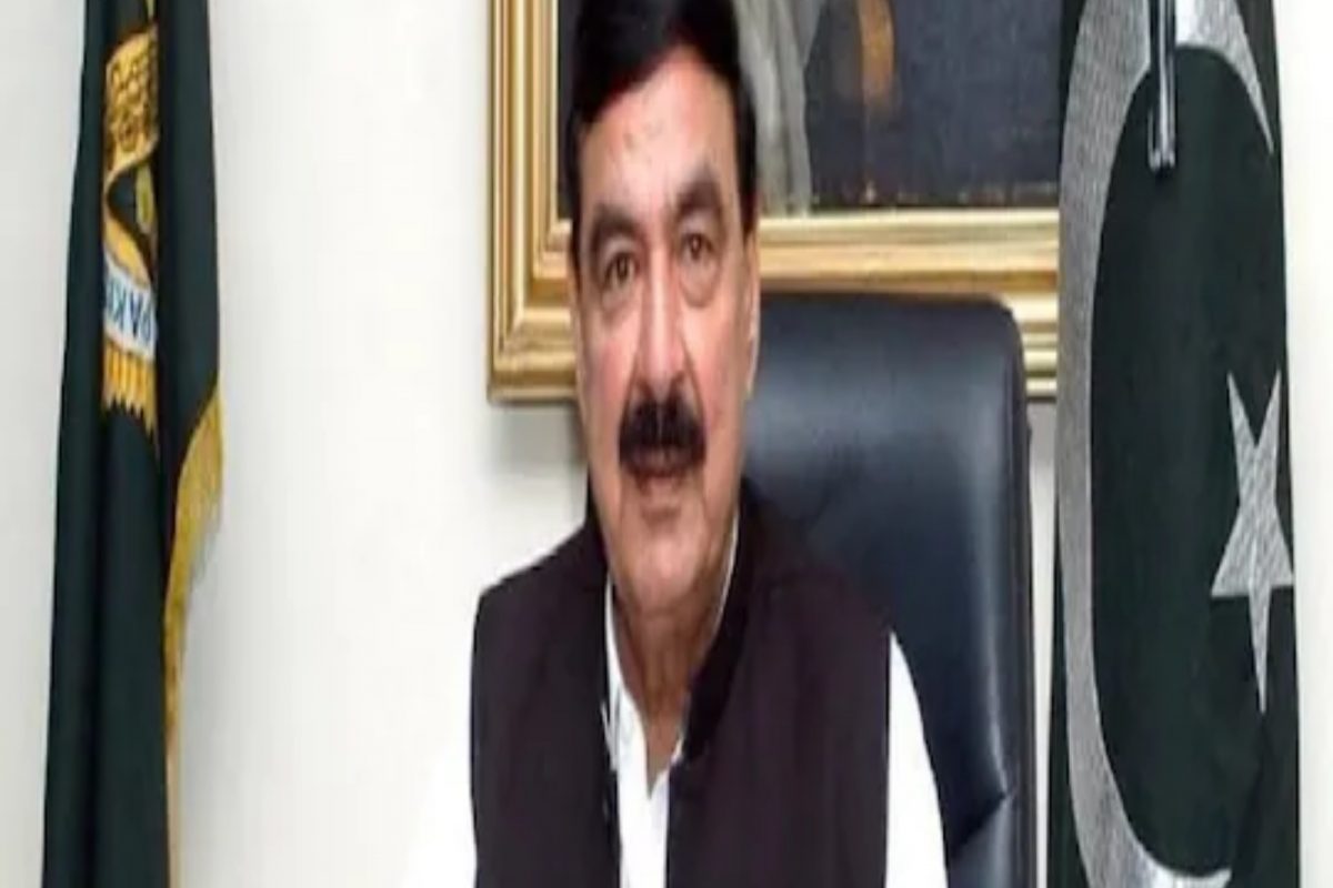 पाकिस्तानच्या गृहमंत्र्यांचा मोठा खुलासा! मुंबई हल्ल्याबाबत इम्रान खान यांच्यासमोर दिली कबुली