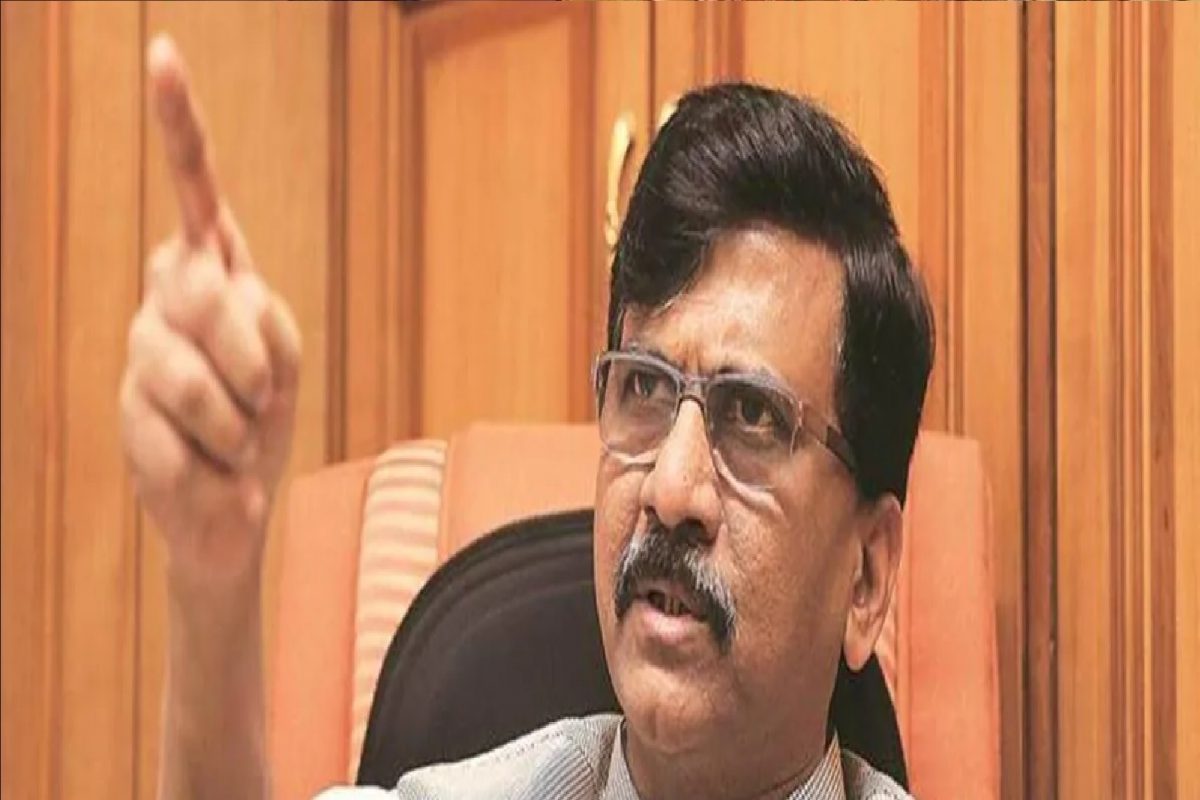 ''हे दोन चार दिल्लीत जातात, पत्रकारांना भेटतात, महाराष्ट्राची बदनामी करतात''; संजय राऊतांचा पुन्हा हल्लाबोल