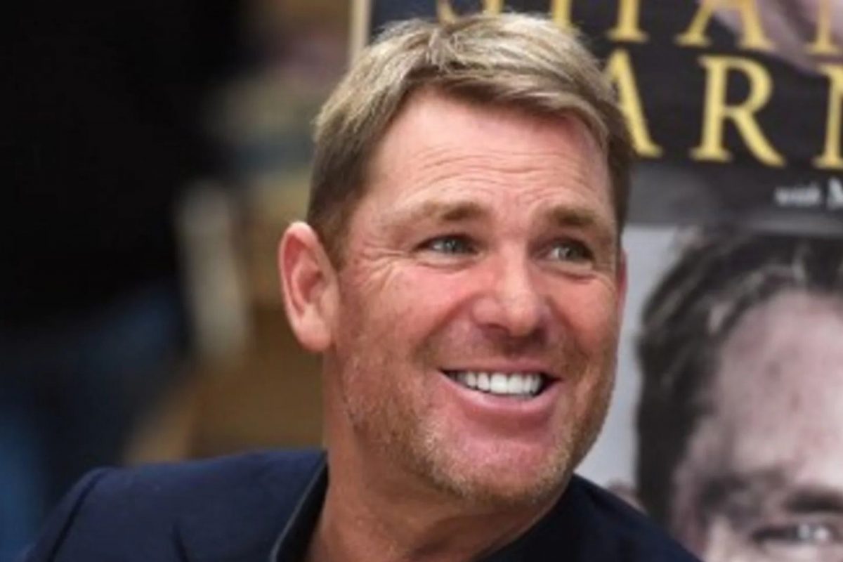 शेन वॉर्नला 'या' दोन बॉलिवूड अभिनेत्रींना करायचं होतं डेट; इच्छा राहिली अपूर्ण