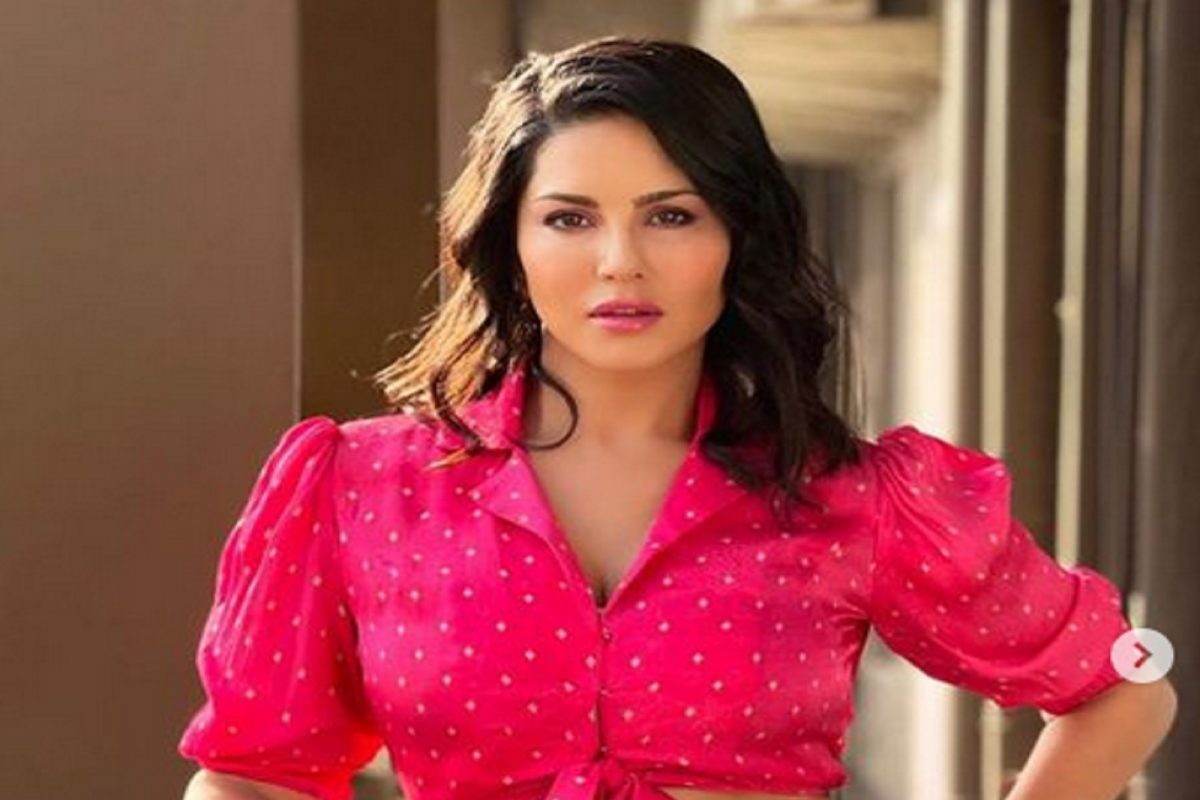 Sunny Leone ला नाकारली बांगलादेशात शूटिंगची परवानगी, याआधीही घडला आहे असा प्रकार; काय आहे प्रकरण?