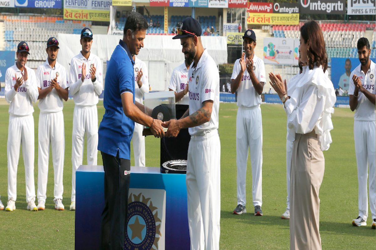 IND vs SL : 'माझा प्रवास तुमच्याशिवाय शक्य नव्हता', 100 वी टेस्ट खेळताना विराट भावुक