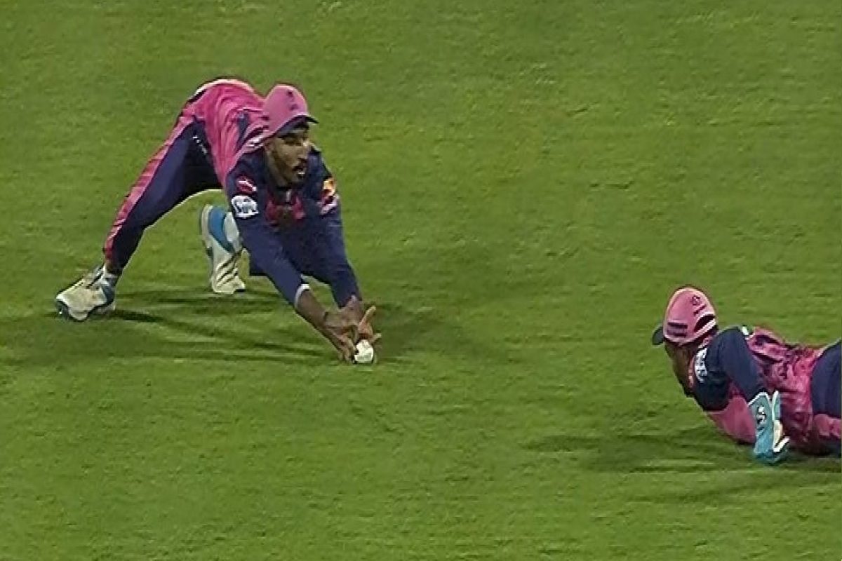 IPL 2022 : राजस्थान रॉयल्सला मिळाला वादग्रस्त निर्णयाचा फायदा! SRH चे फॅन्स संतापले