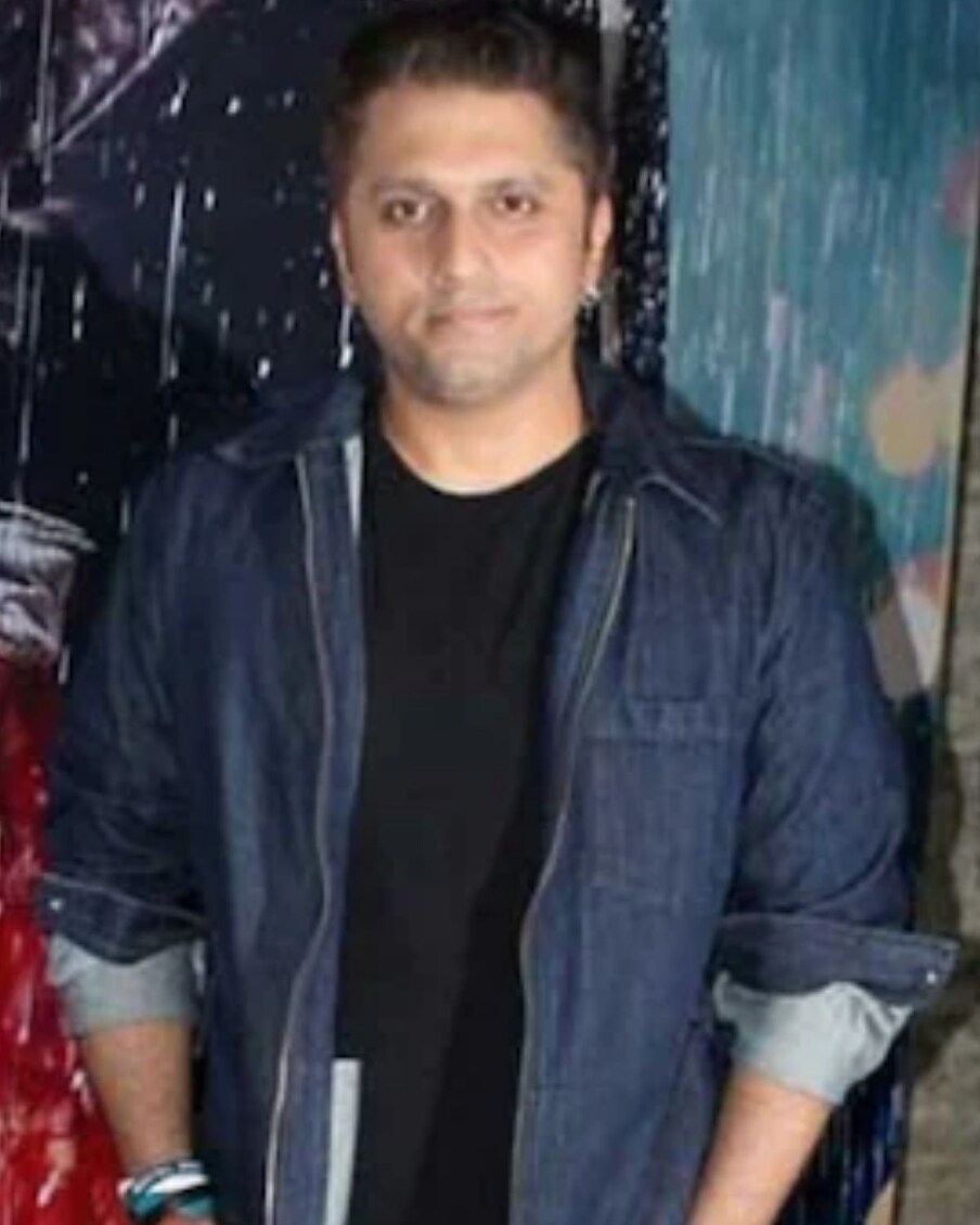  मोहित सुरी हा देखील आलिया भट्टचा भाऊ आहे. कारण इम्रान हाश्मीप्रमाणेच मोहित सुरीही महेश भट्ट यांचा भाचा आहे.