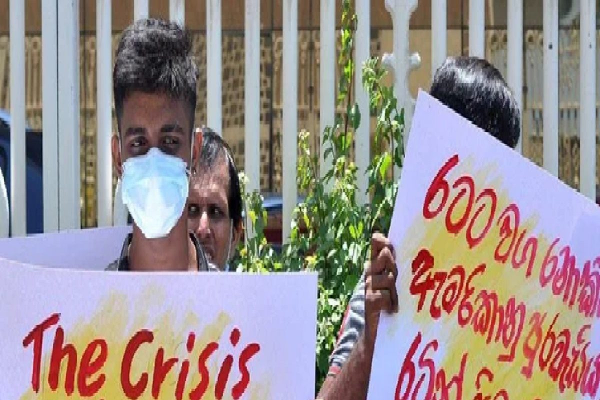 मोठी बातमी : श्रीलंकेकडून दिवाळखोरीची घोषणा; 51 अब्ज डॉलर्सचं विदेशी कर्ज फेडण्यास दर्शवली असमर्थता