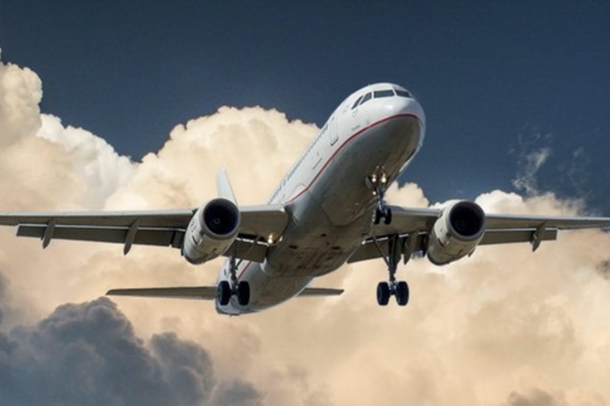 हवाई प्रवास होऊ शकतो महाग, ATFची किंमत पोहोचली विक्रमी पातळीवर