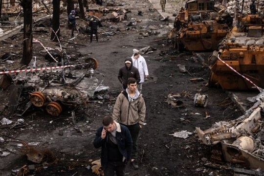 Ukraine War: बुचानंतर आता मारियुपोलजवळ सापडली 9000 मृतदेहांची सामूहिक कबर, रिपोर्टमध्ये दावा 
