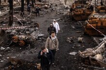 Ukraine War: बुचानंतर आता मारियुपोलजवळ सापडली 9000 मृतदेहांची सामूहिक कबर Ukraine War: बुचानंतर आता मारियुपोलजवळ सापडली 9000 मृतदेहांची सामूहिक कबर