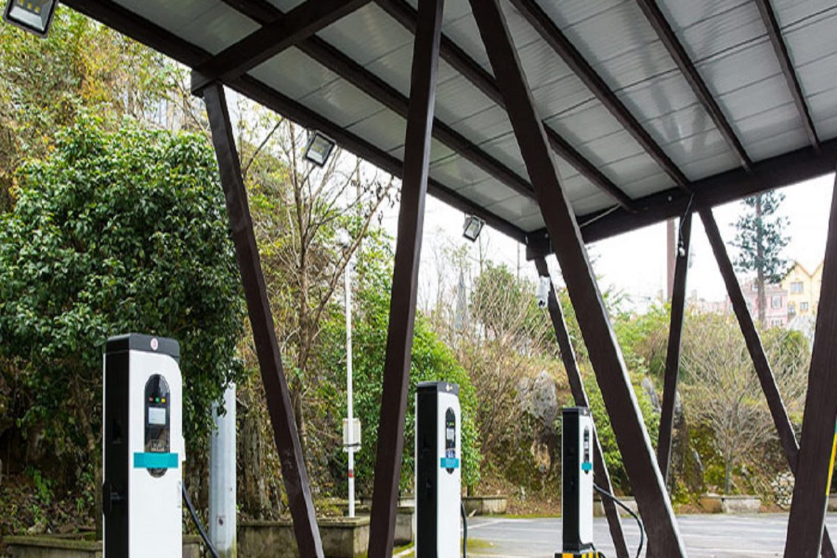 Global Warmingवरील उपायांवर फिरू शकतं पाणी, Green Economyसाठी आवश्यक धातूंच्या किमती गगनाला भिडल्या