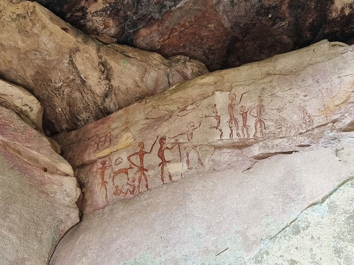 या तपासणीवरून असे दिसून आले आहे की प्राचीन मानव (Ancient Humans) देखील नेहमी सर्व काही उद्देशपूर्ण रीतीने करत नव्हते. कला आणि कथाकथनाच्या सामर्थ्याशी आम्ही सुरुवातीपासून परिचित होतो. या कलाकृतींचा एक सामाजिक उद्देश असला पाहिजे आणि संस्कृती आपल्यामध्ये अगदी सुरुवातीपासून आणि फार पूर्वीपासून होती, तसेच आपण ज्या प्रकारे गोष्टी पाहतो त्याबद्दलची आपली समज याचा मोठा पुरावा आहे. (प्रतिकात्मक फोटो: शटरस्टॉक)