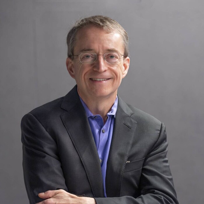 इंटेलचे सीईओ पॅट्रिक गेल्सिंगर (Intel CEO Patrick Gelsinger) यांचा बोनस 712.64% ने वाढला. त्यांना 2020 मध्ये $22 दशलक्ष आणि 2021 मध्ये $179 दशलक्ष बोनस मिळाला.