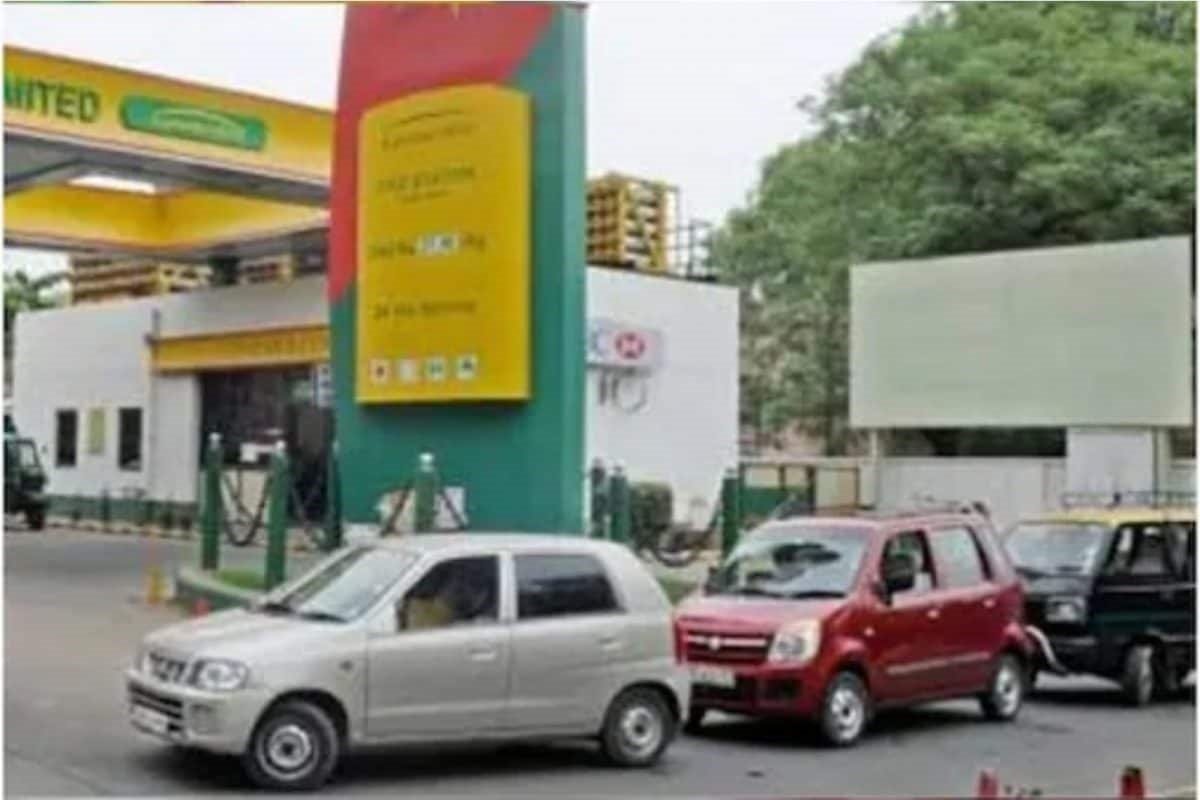 सणासुदीला पुणेकरांना धक्का, CNG च्या दरात मोठी वाढ