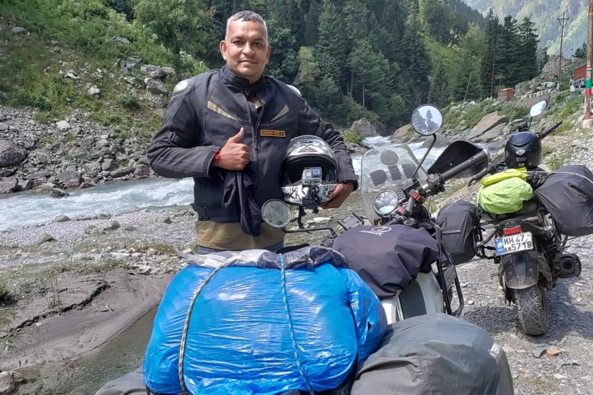 घरंगळत येणारा मोठा दगड बाईकवर आदळला, तेव्हा वाटलं संपलं सगळं! Bike Rider म्हणतो..