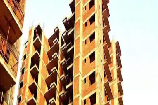 Real Estate क्षेत्रात गुंतवणुकीची चांगली संधी; घरांच्या किमती लवकरच वाढण्याची शक्यता