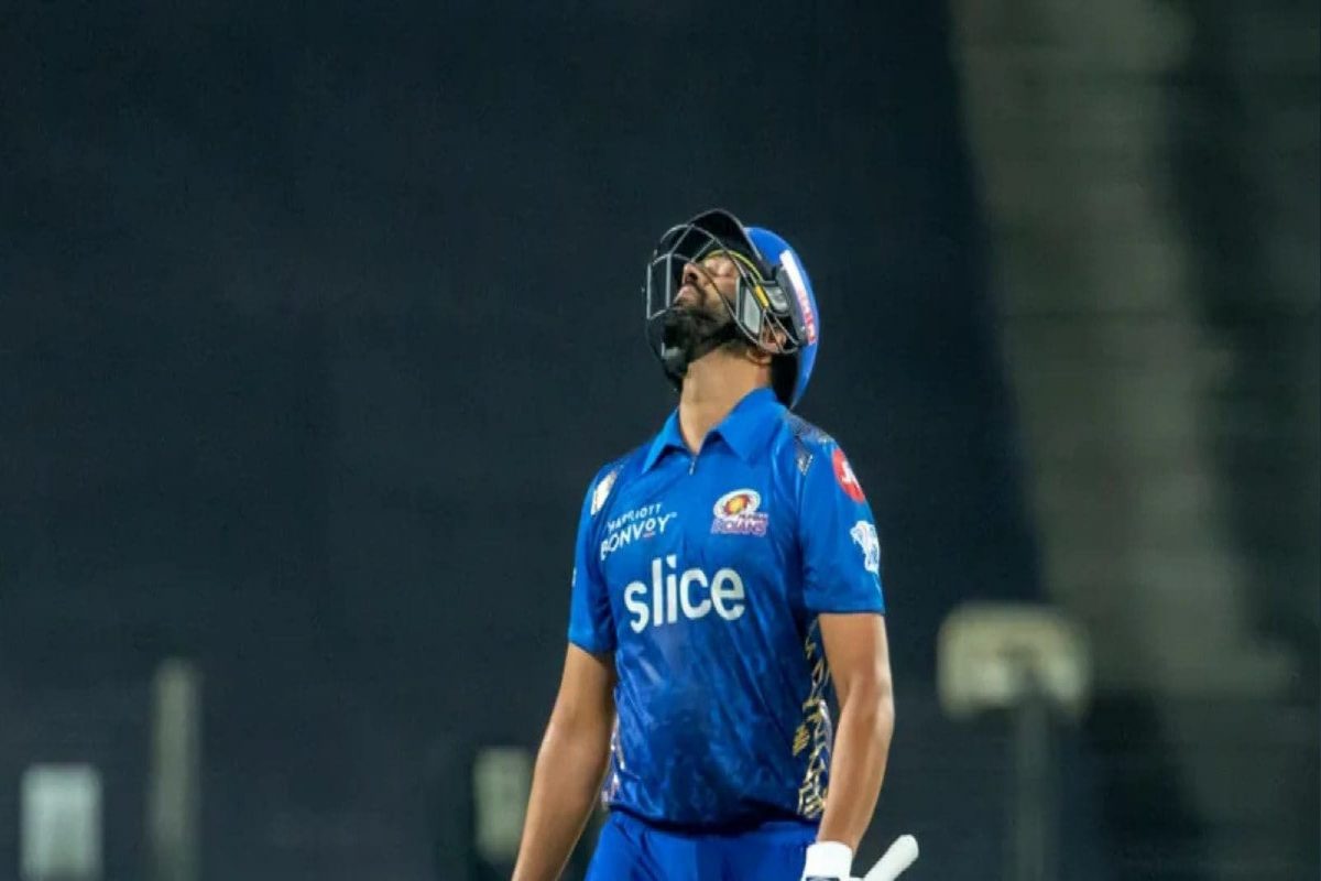 IPL 2022 : मुंबई इंडियन्सचा बॅड पॅच सुरूच, पाचव्या पराभवानंतर रोहितवर बंदीची टांगती तलवार