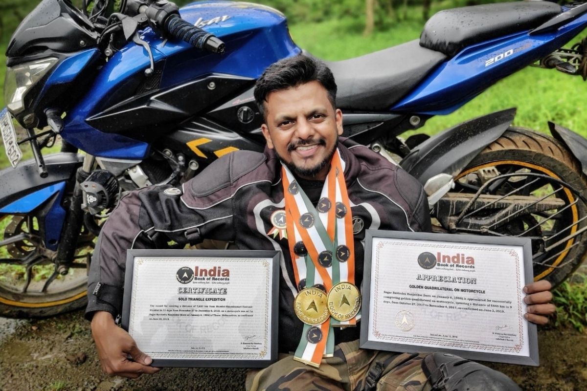 Bike चालवता येत नव्हती म्हणून लोक हसायचे, पठ्ठ्याने एक नाही तर तीन Record केले नावावर!