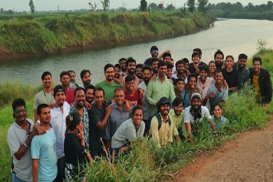 'एक नदी पाहिजे...' अभिनेत्री सई ताम्हणकरने अशी नेमकी काय केली मागणी?