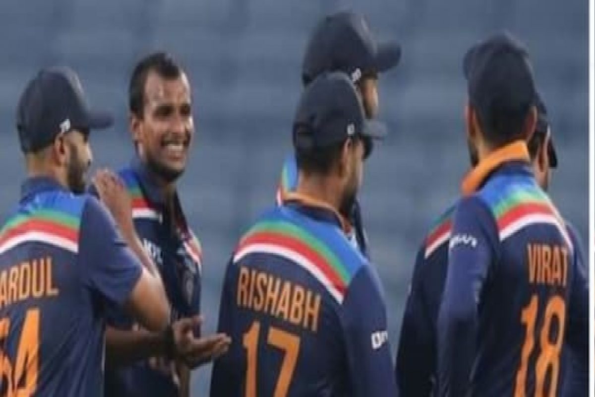 IPL 2022: टी20 वर्ल्ड कपमध्ये 'या' बॉलरची कमतरता जाणवली, शास्त्रींचा मोठा खुलासा