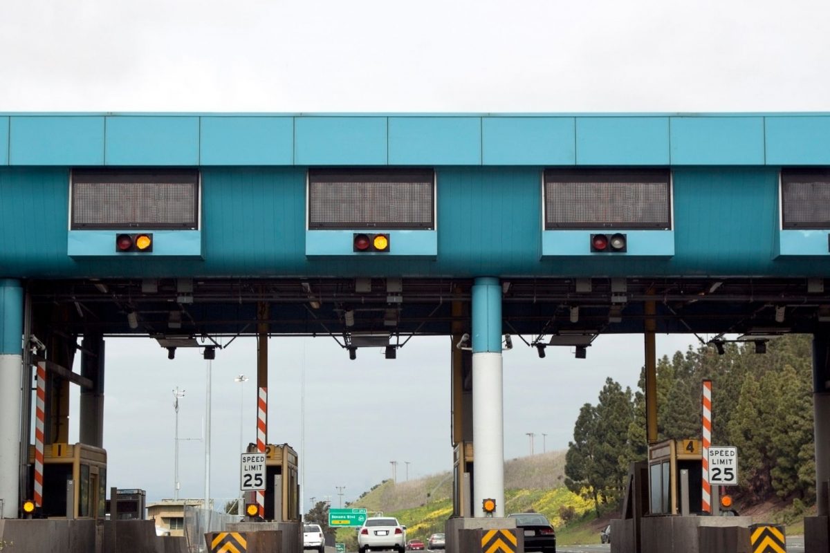 जीपीएसवर आधारित टोल कर कलेक्शन सिस्टीम अनेक युरोपीय देशांमध्ये पूर्वीपासून लागू आहे. तिथं ही सिस्टीम यशस्वी झाल्याने तिचा वापर आता भारतातही करण्यात येणार