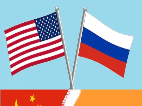 अमेरिकेने (USA) रशियावर (Russia) लादलेल्या निर्बंधांना भारताचा (India) पाठिंबा मिळत नाही. रशियाच्या परराष्ट्र मंत्र्यांच्या भारत दौऱ्यापूर्वी अमेरिकेचे उपराष्ट्रीय सुरक्षा सल्लागार दिलीप सिंग भारतात आले असून त्यांनी या मुद्द्यावर म्हटले आहे की, रशिया चीनविरोधात भारताला पाठिंबा देऊ शकणार नाही. तो चीनच्या माध्यमातून भारताला आपल्या बाजूने घेण्याचा प्रयत्न करत आहे.
