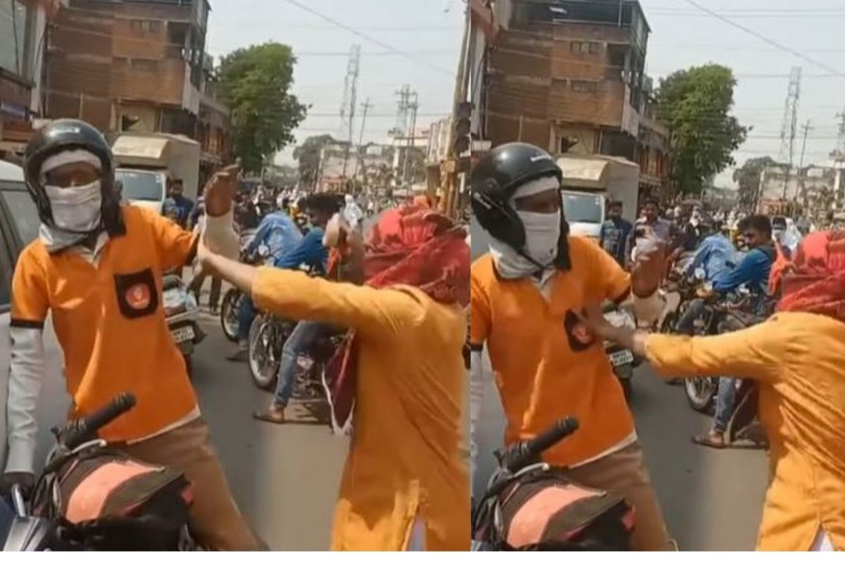 VIDEO: महिलेकडून भररस्त्यात फूड डिलिव्हरी बॉयला चपलेनं जबर मारहाण; नेमकं काय आहे प्रकरण?