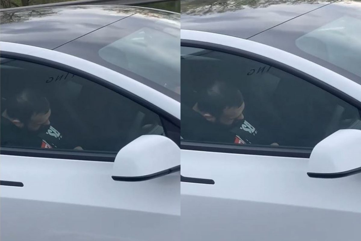 VIDEO: भरधाव वेगात रस्त्यावर धावत होती कार अन् चालकाला लागली झोप; थक्क करणारी घटना कॅमेऱ्यात कैद