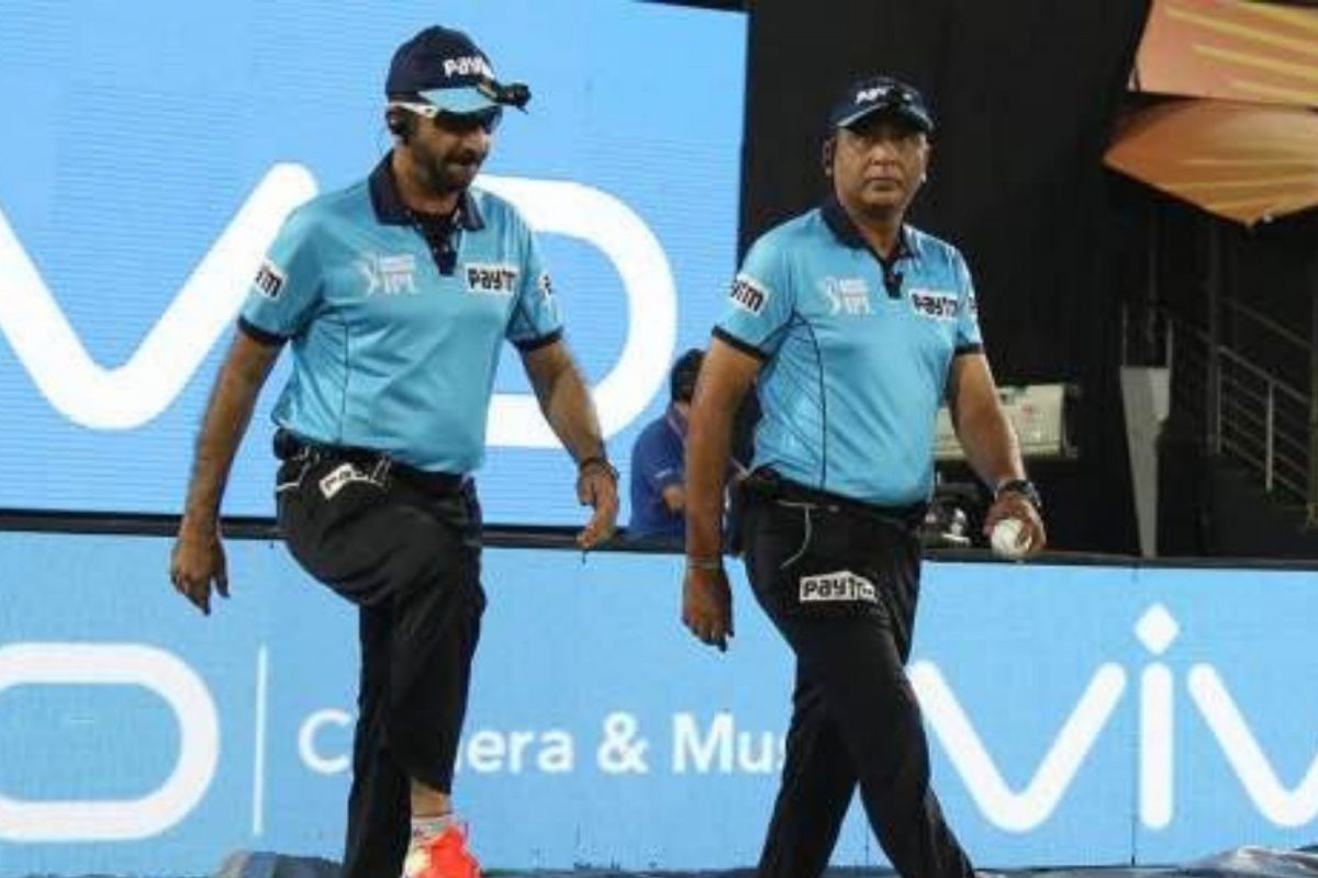 IPLच्या एका मॅचसाठी अंपायर किती मानधन घेतात माहितीये का? वाचा यंदाच्या महागड्या Umpires ची यादी