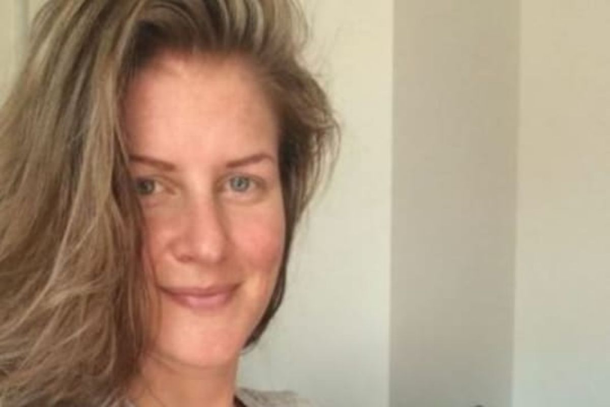 नोकरी गेल्यावर महिलेनं घरबसल्या ऑनलाईन सुरू केला हा व्यवसाय; वर्षभरात कमावले लाखो रूपये