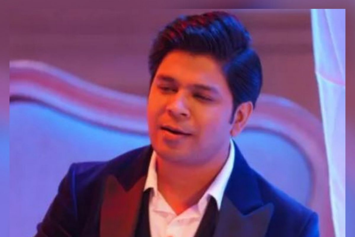 प्रसिद्ध गायकाने 5 स्टार हॉटेलबाबत केला धक्कादायक खुलासा, 3 वर्षाच्या मुलीला सहन करावा लागला 'हा' त्रास