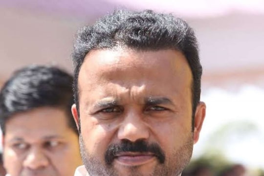Jaykumar Gore : मृत व्यक्तीला कागदोपत्री जीवंत दाखवलं, भाजप आमदाराचा कारनामा, अ‍ॅट्रॉसिटीचा गुन्हा दाखल